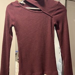 PIXIE MARKET CUT OUT TURTLENECK SWEATER